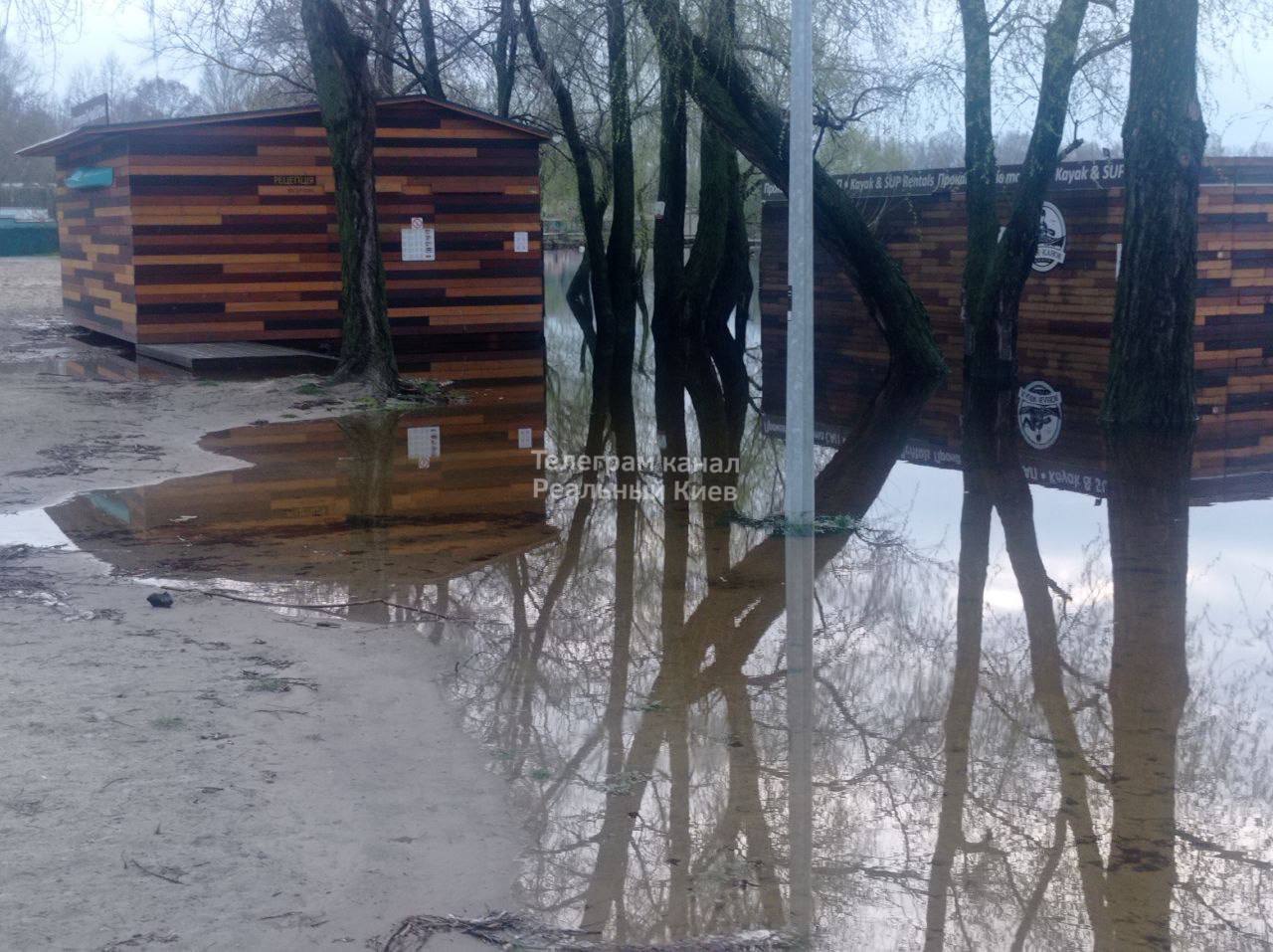 Як діяти під час повеней: правила, які рятують життя